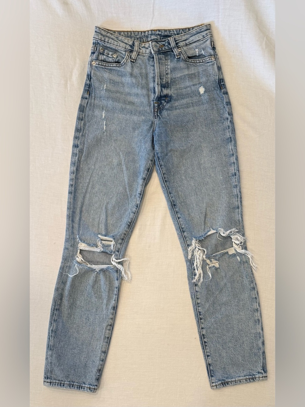 H&M Ultra High Waist Distressed Mom Jeans Light Wash 2